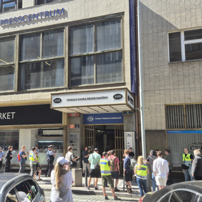 Budova ČTK 25.8.2025: Tisková konference KTV Ivana Smetany, dočasně zadrženého PČR