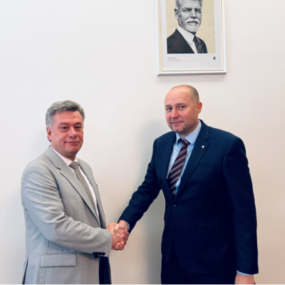 Na vyšetřovatele bitcoinové kauzy z NCOZ podáno trestní oznámení, další měl ovlivňovat svědky. Trestní oznámení podepsal zcela nedůvěryhodný Radim Dragoun? To hodně zapáchá…?!