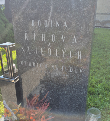 Hrob Olda Nejedlý nápis Žebrák 16.7.2026